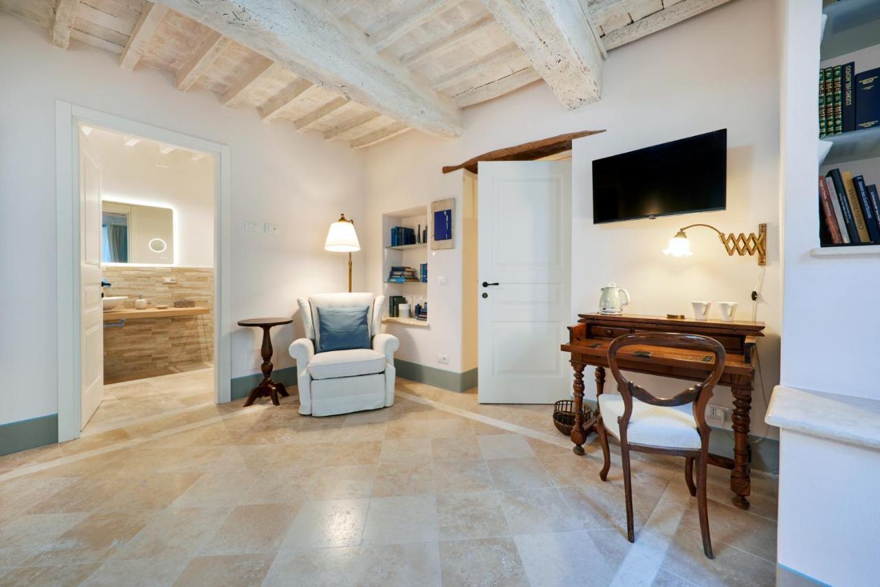 Palazzo Pio III - Residenza D'Epoca Bed & Breakfast Sarteano Dış mekan fotoğraf