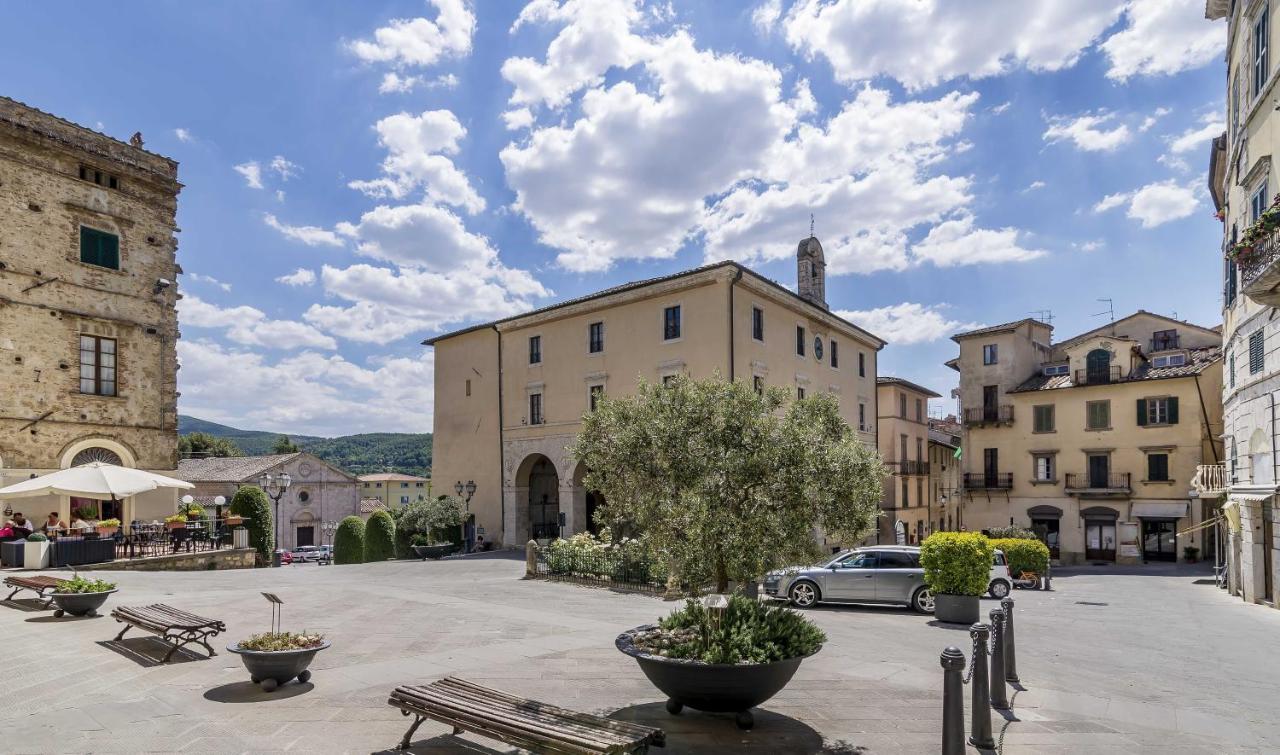 Palazzo Pio III - Residenza D'Epoca Bed & Breakfast Sarteano Dış mekan fotoğraf